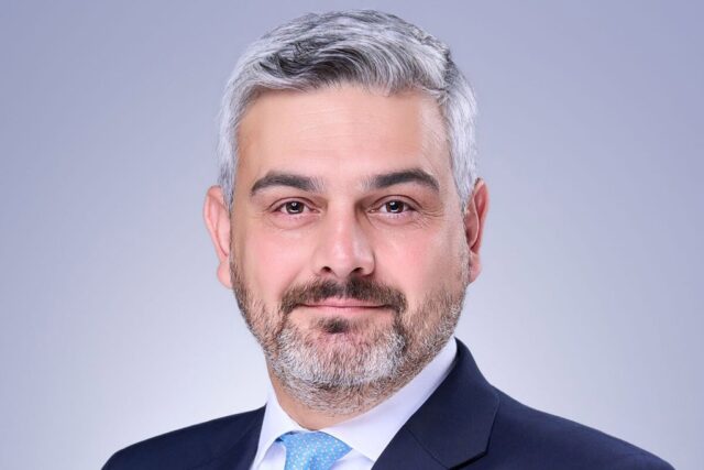 Deutsche Bank expands Dubai private banking team with Standard Chartered hires