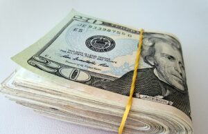 Credit Acceptance Announces Appointment of Joe Billante as Chief Financial Officer; Jay Martin to Retire After More Than Two Decades of Service US dollar banknotes
