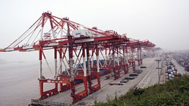 Container port cranes, Shanghai