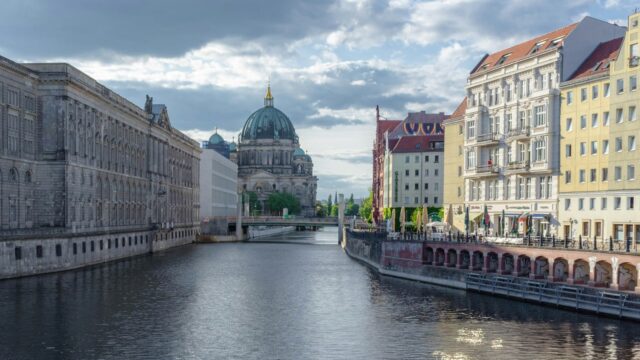 berlin-cathedral-spree-agrar-ernaehrung-2026