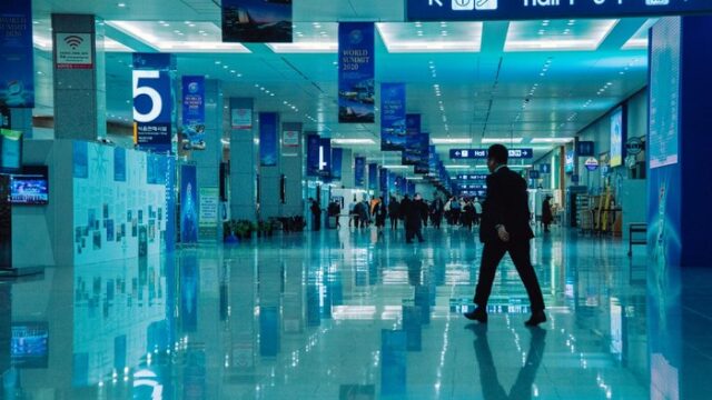 Exhibition centre concourse